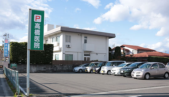 医院横駐車場